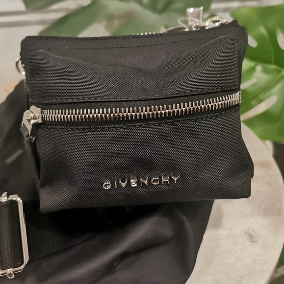 GIVENCHY Pandora Cube Nylon Crossbody Bag Brand New w tags/dust bag/receipt - Picture 4 of 13